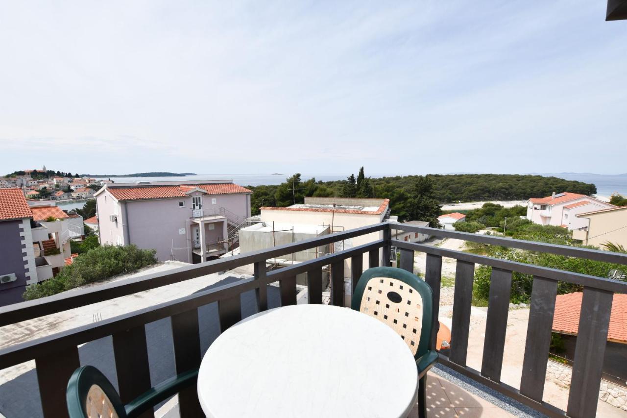 Apartments Karmen I Primošten Exterior foto